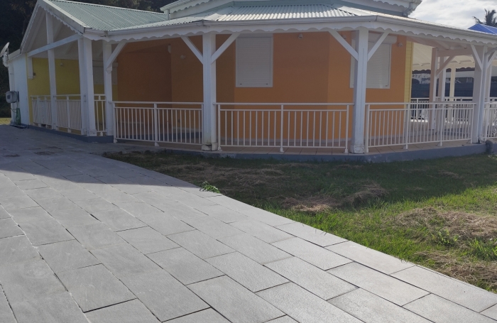 Maison avec piscine  150 m2  Pointe-Noire