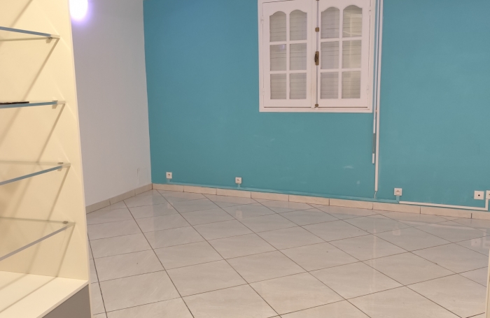 Maison avec piscine  150 m2  Pointe-Noire