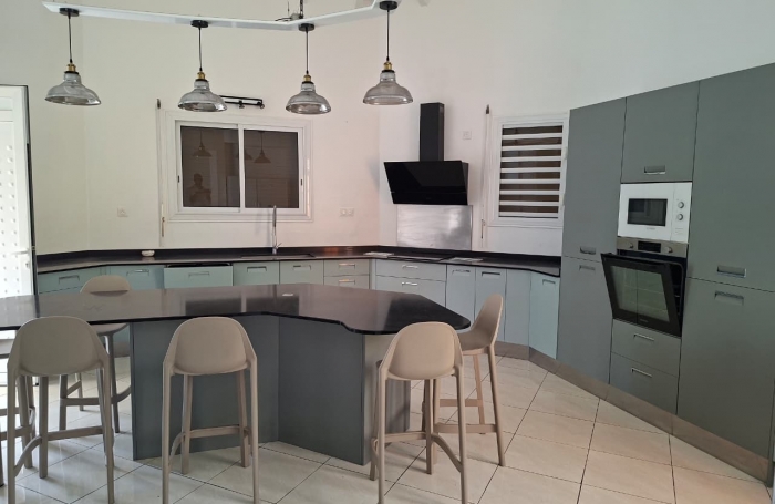 Maison avec piscine  150 m2  Pointe-Noire