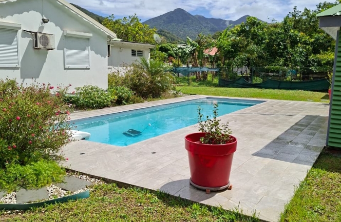 Maison avec piscine  150 m2  Pointe-Noire
