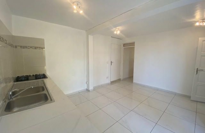Location Appartement 34m&sup2; 2 pièces Le Moule