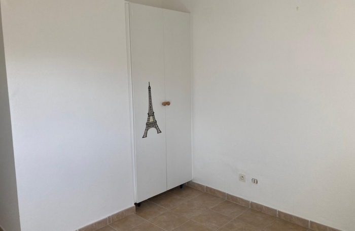 T4 DUPLEX R&Eacute;NOV&Eacute;   R&eacute;sidence avec Piscine, jardinet privatif et vue exceptionnelle sur les Saintes