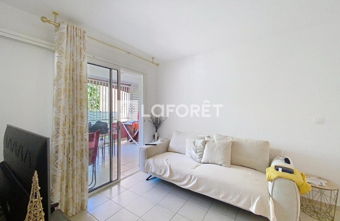 Vente Appartement 56.76m&sup2; 3 pi&egrave;ces Lamentin