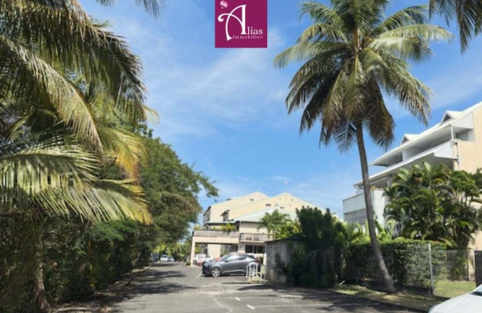 Studio &agrave; vendre Gosier Bas du Fort   27 m2   R&eacute;sidence s&eacute;curis&eacute;e avec piscine   Fort potentiel locatif