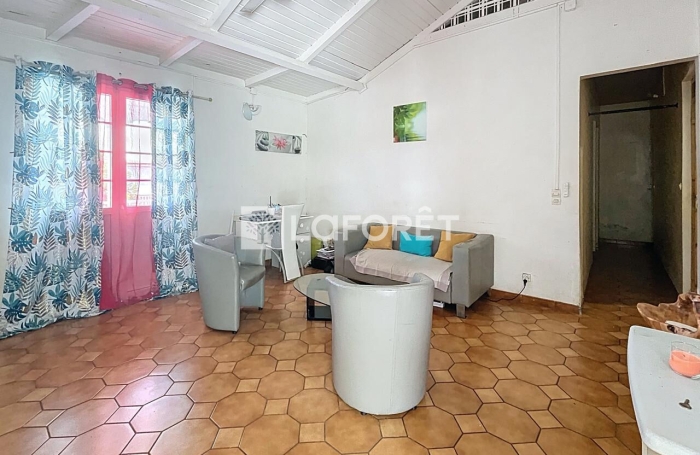 Vente Maison 335m&sup2; 12 pi&egrave;ces Morne &agrave; l'eau