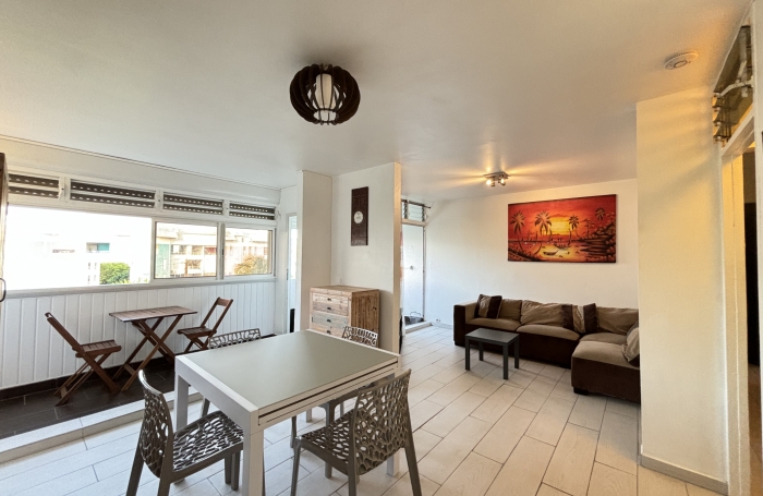 Appartement cinq pi&egrave;ces aux Abymes - LONGFORT IMMOBILIER