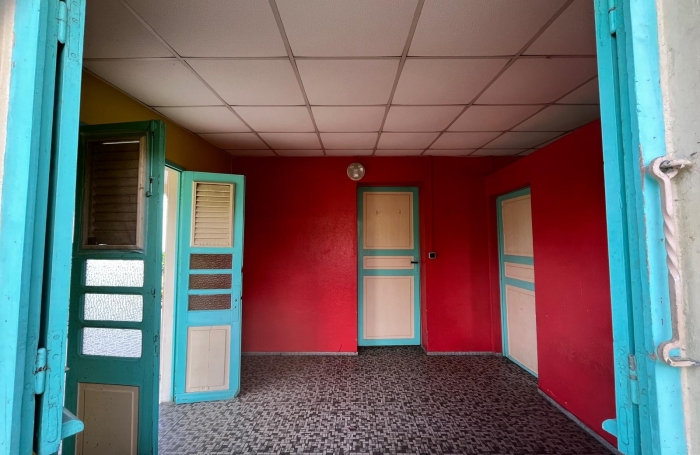 Prix en baisse !!! Maison F6 de 101m2 &agrave; r&eacute;nover