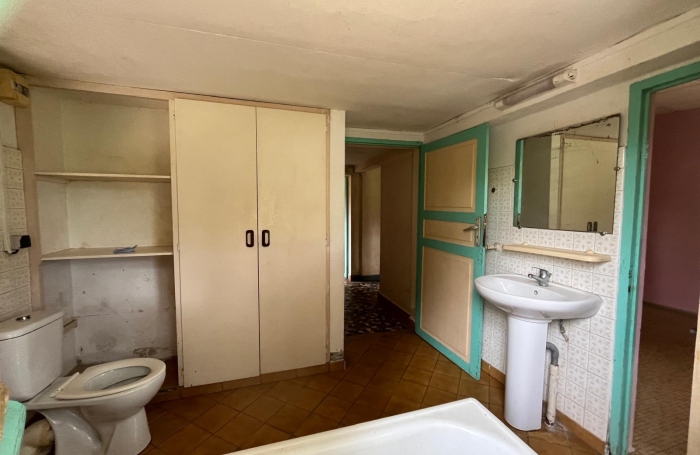 Prix en baisse !!! Maison F6 de 101m2 &agrave; r&eacute;nover