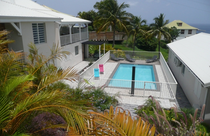 Vue mer | Piscine | Terrasse couverte -Villa T4 au Poirier, Bouillante