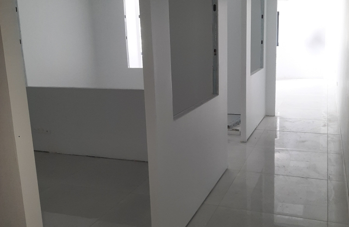 BUREAUX IMMEUBLE LE TRIANGLE -LOT 10 PETIT P&Eacute;ROU