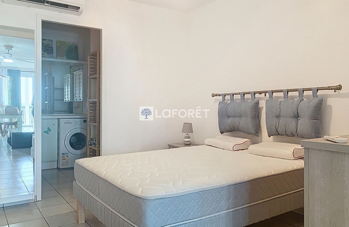 Location Appartement 45.1m&sup2; 2 pi&egrave;ces Gourbeyre