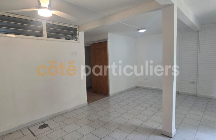 Vente Maison 200m&sup2; Les Abymes