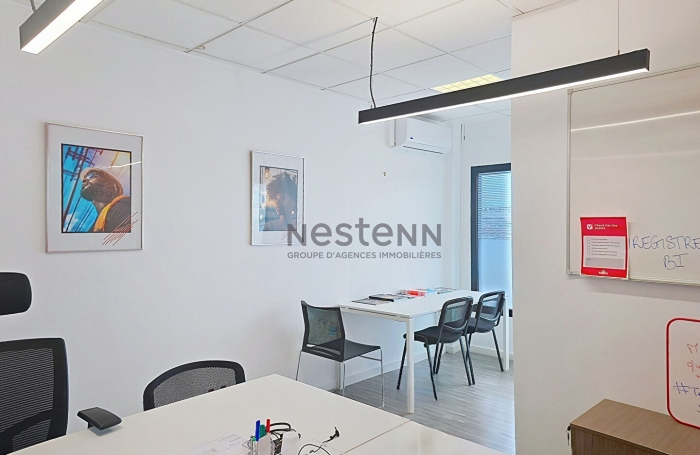 Location Local commercial 106m&sup2; 5 pi&egrave;ces Baie Mahault