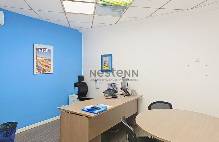Location Local commercial 106m&sup2; 5 pi&egrave;ces Baie Mahault