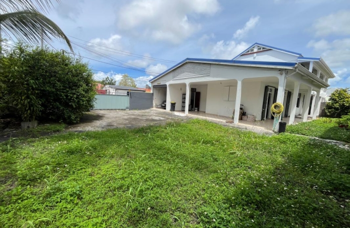 Vente Maison 100.28m&sup2; 4 pièces Les Abymes