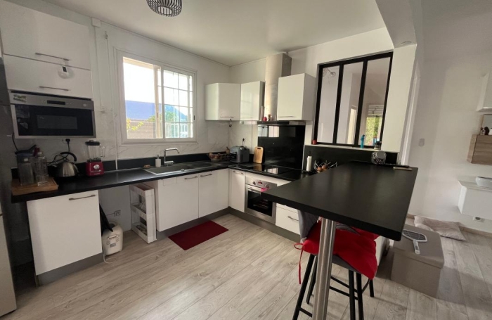 Vente Maison 100.28m&sup2; 4 pièces Les Abymes