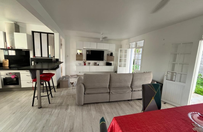 Vente Maison 100.28m&sup2; 4 pièces Les Abymes