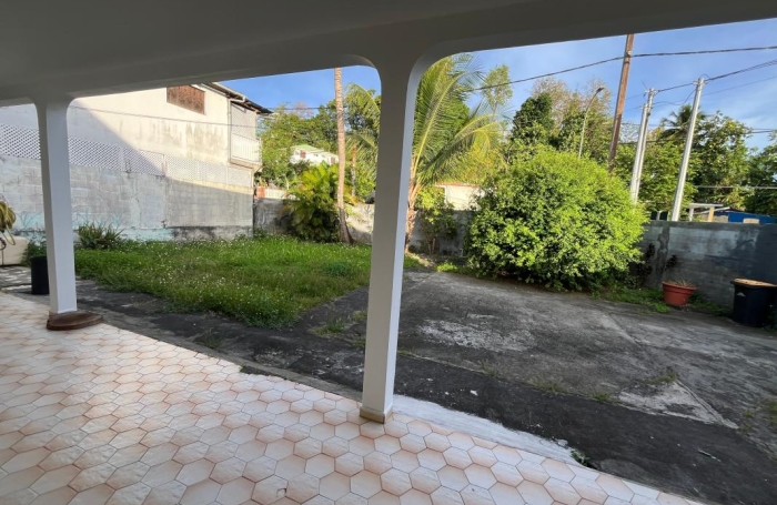 Vente Maison 100.28m&sup2; 4 pièces Les Abymes