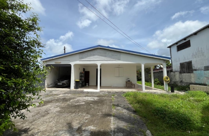 Vente Maison 100.28m&sup2; 4 pièces Les Abymes