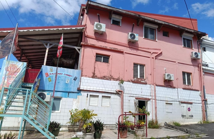 Vente Immeuble 585m&sup2; 16 pièces Capesterre Belle Eau