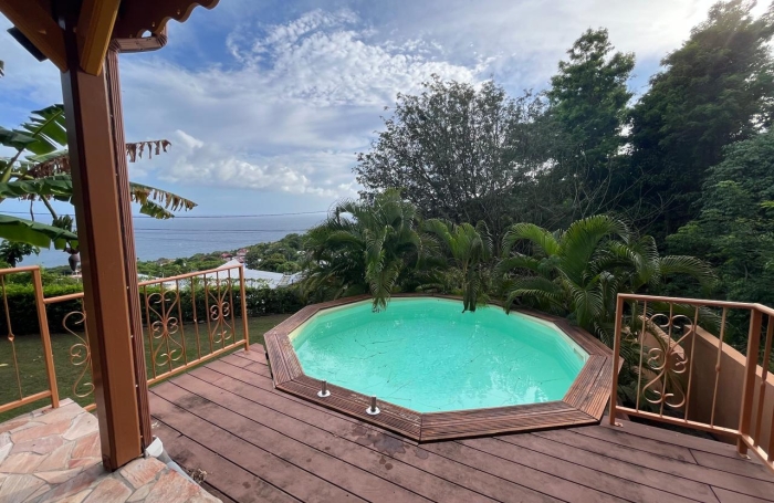 Vieux-Fort   Grande maison familiale, superbe vue, piscine et studios