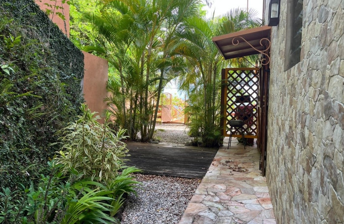 Vieux-Fort   Grande maison familiale, superbe vue, piscine et studios