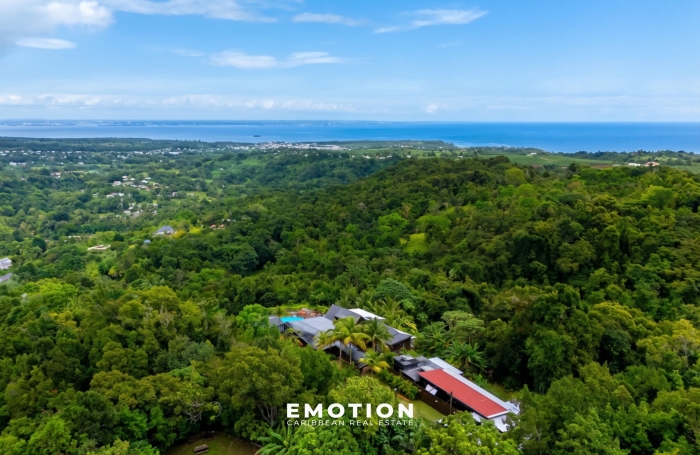 Propri&eacute;t&eacute; 315 m2 - 5 chambres - Vue mer panoramique 180o