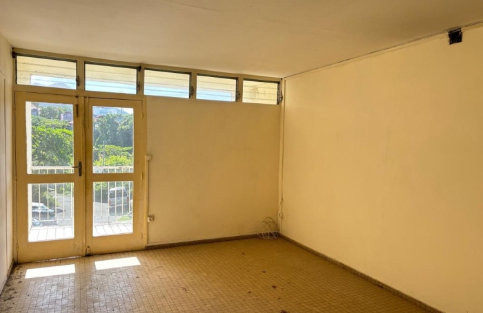 Vente Appartement 63.81m&sup2; 4 pièces Basse-Terre