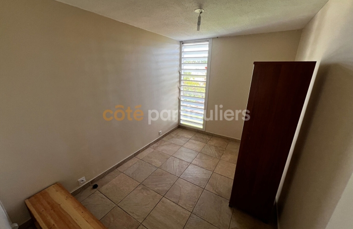 Vente Appartement 69.5m&sup2; 5 pi&egrave;ces Les Abymes