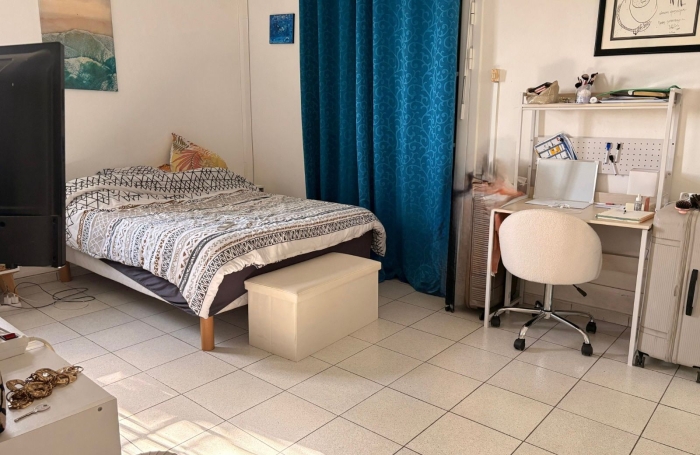 SPACIEUX HAUT DE VILLA MEUBLE F6  DANS PROPRI&Eacute;T&Eacute; PRIVEE