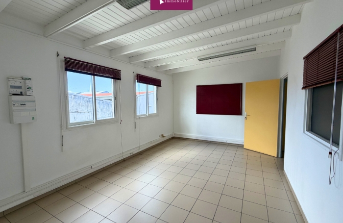Location Bureaux 97122