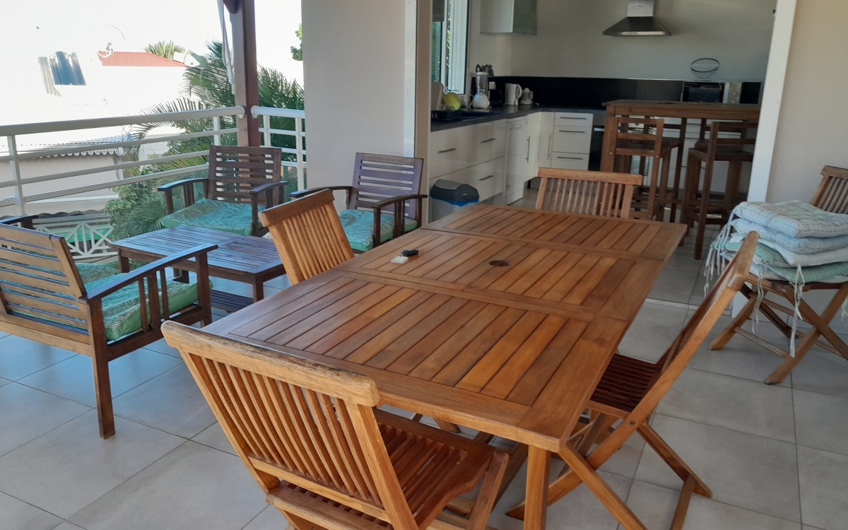VILLA MEUBLEE GOLF /PISCINE JARDIN