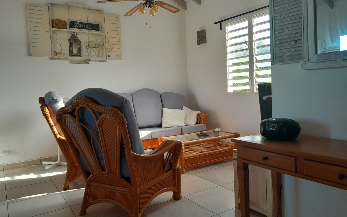 VILLA MEUBLEE GOLF /PISCINE JARDIN
