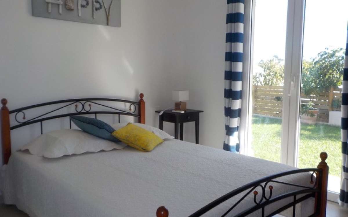 VILLA MEUBLEE GOLF /PISCINE JARDIN