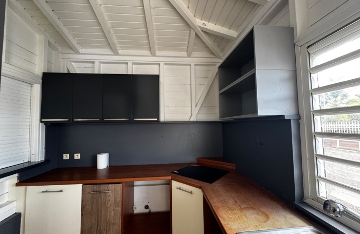 Spacieuse maison mitoyenne  3 chambres