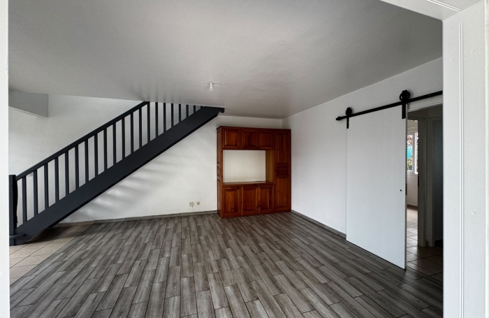 Spacieuse maison mitoyenne  3 chambres