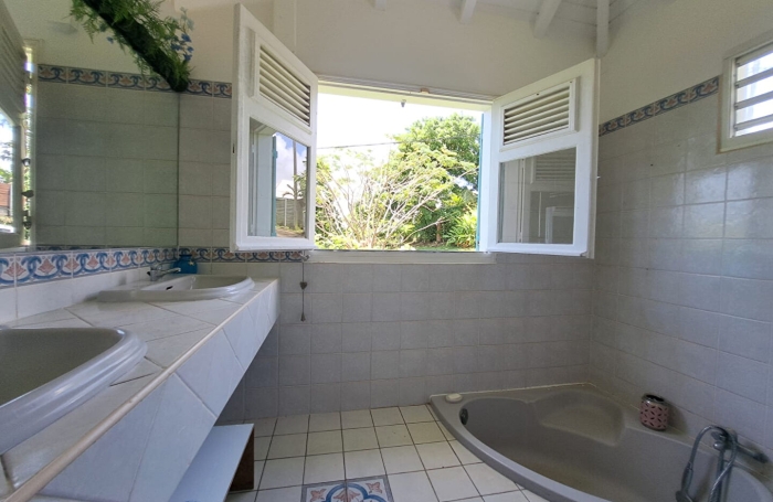 Location Maison 141.49m&sup2; 4 pi&egrave;ces Goyave