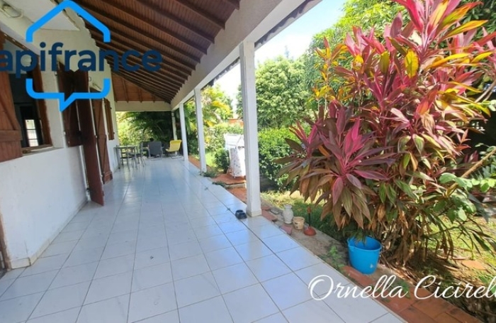 Vente Maison 97m&sup2; 4 pièces Les Abymes