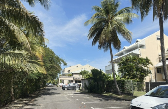 Studio rentable avec piscine et parking   Bas-du-Fort, Le Gosier   Rentabilit&eacute; brute 7,32 %