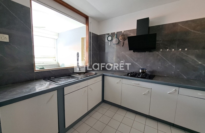 Vente Appartement 79.29m&sup2; 4 pi&egrave;ces Baie Mahault