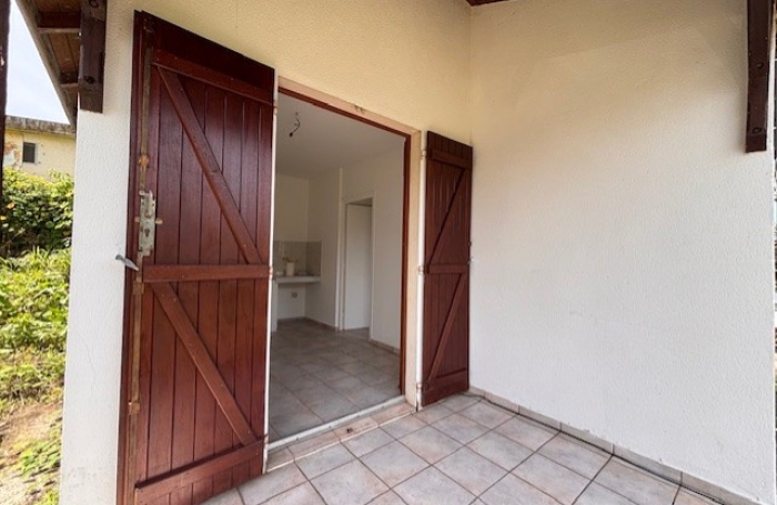 Maison individuelle &agrave; Sainte-Anne avec votre agence Longfort Immobilier