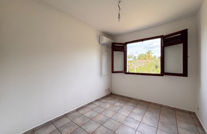 Maison individuelle &agrave; Sainte-Anne avec votre agence Longfort Immobilier