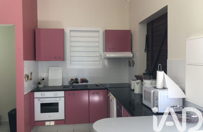 Vente Maison 128m&sup2; 8 pièces Pointe-Noire