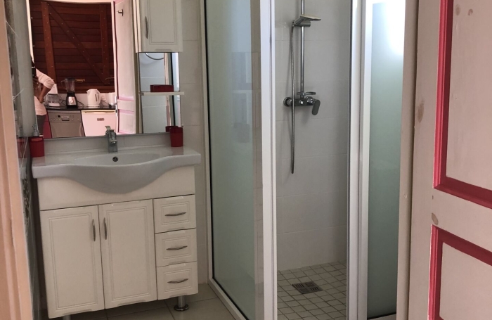 Vente Maison 128m&sup2; 8 pièces Pointe-Noire