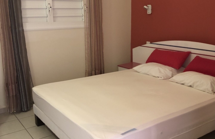 Vente Maison 128m&sup2; 8 pièces Pointe-Noire