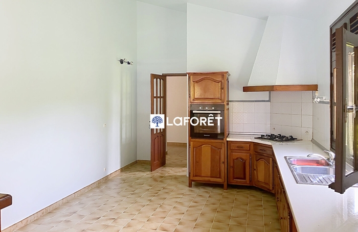 Location Maison 150m&sup2; 5 pi&egrave;ces Gosier
