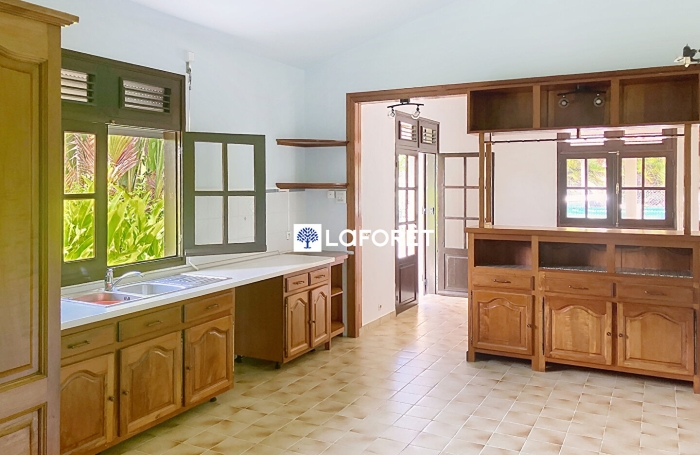 Location Maison 150m&sup2; 5 pi&egrave;ces Gosier