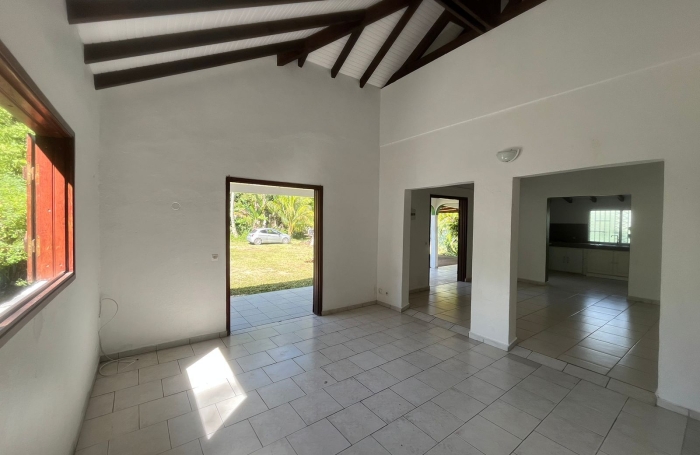 A louer - Maison individuelle F3   Beausoleil, Les Abymes