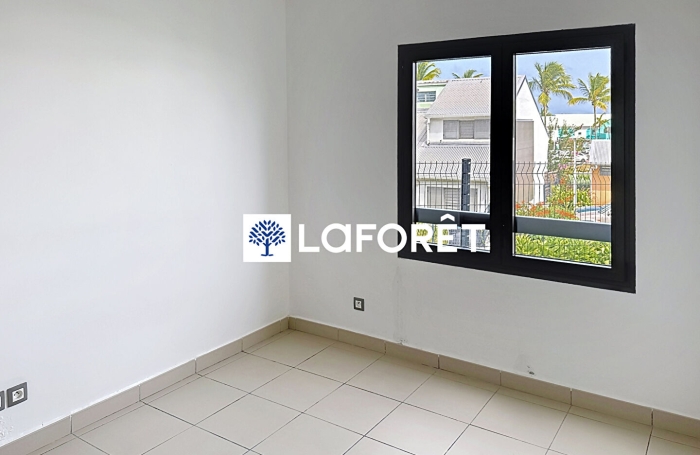 Location Appartement 53.6m&sup2; 3 pi&egrave;ces Saint Fran&ccedil;ois