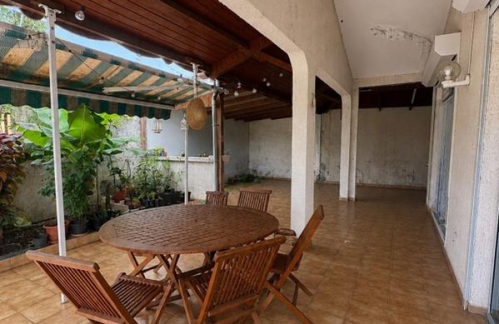 Vente Maison 207.67m&sup2; 8 pièces Baillif